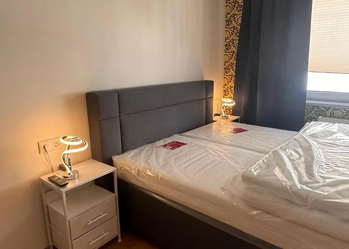 Oneo-Plaza-Apartments