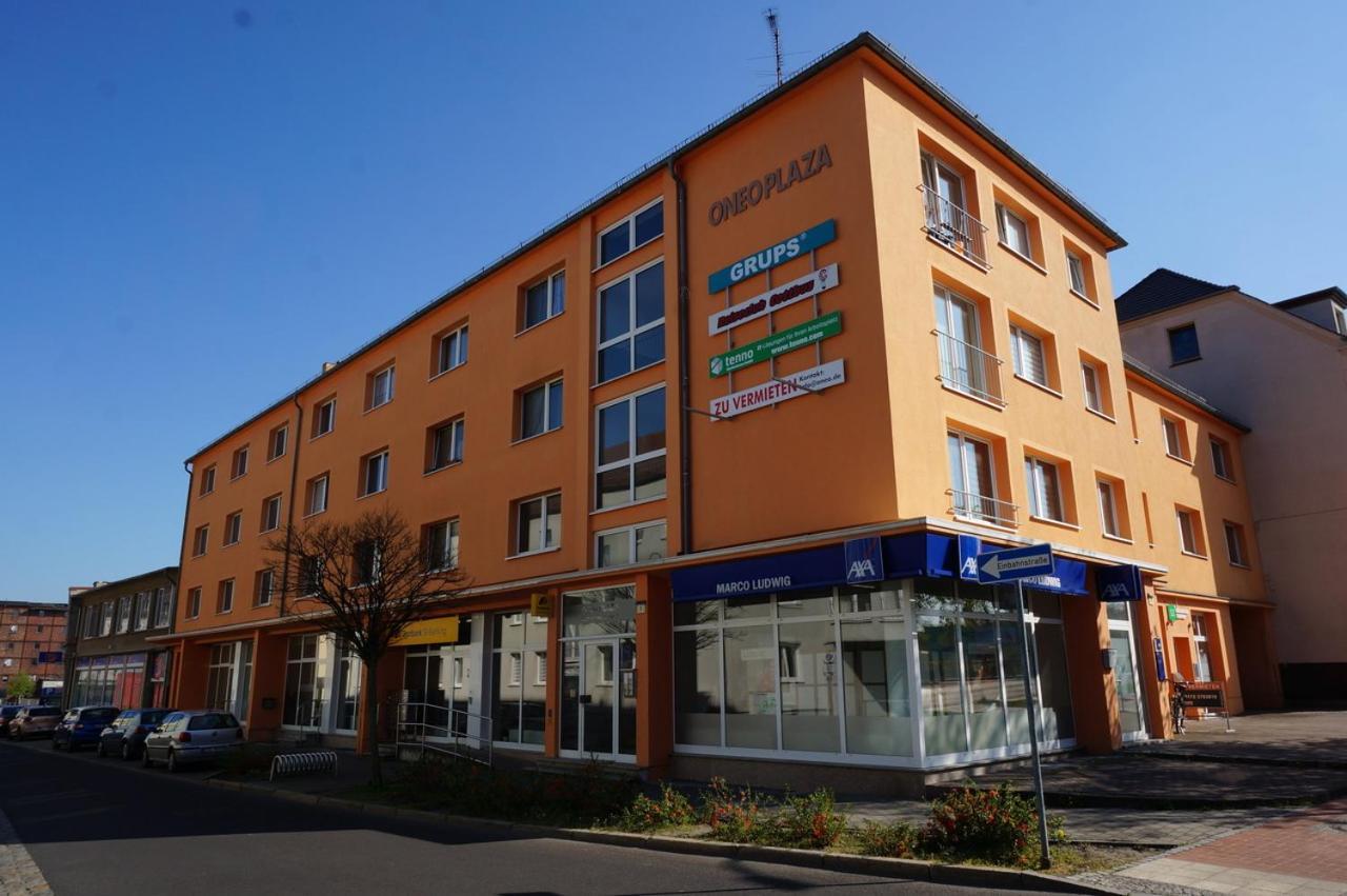 Oneo-plaza-apartments Apartment *